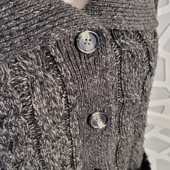 St. John's Bay Medium Button Up Cardigan Sweater Cable Knit Black/Grey - Picture 3 of 11